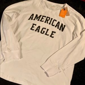| New With Tags Men’s American Eagle LS Logo Tee |